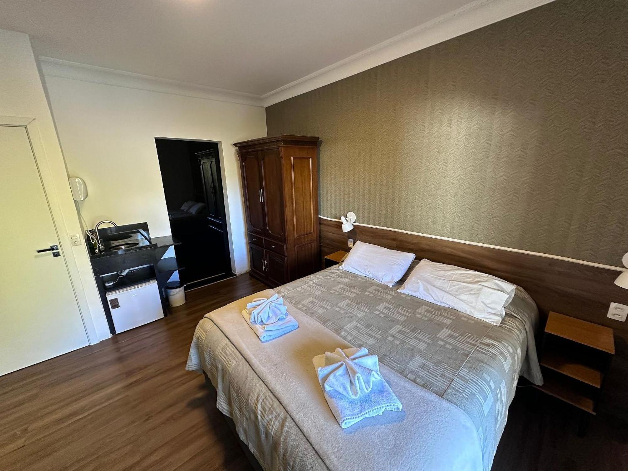 Cama Queen Com Arrumacao Diaria Hotel Campos do Jordão